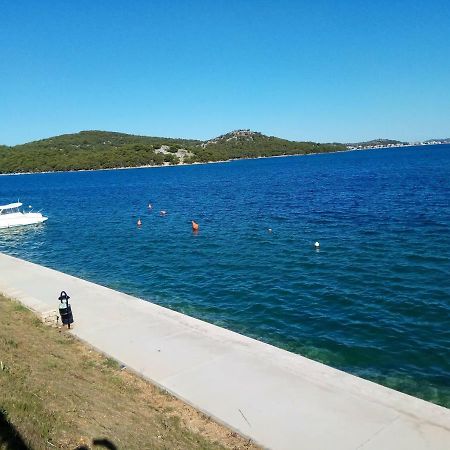 Apartman Slava Tisno Dış mekan fotoğraf
