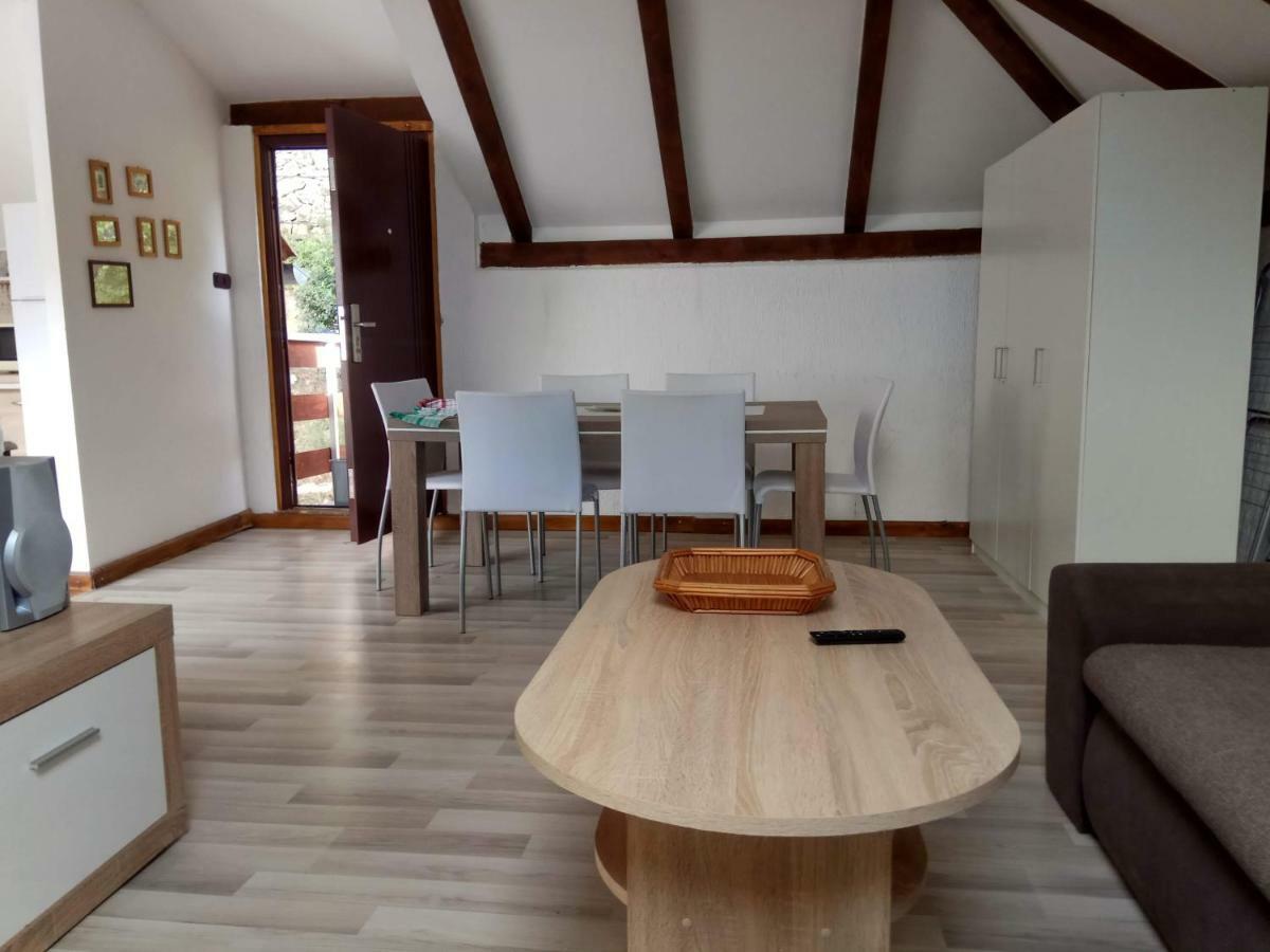 Apartman Slava Tisno Dış mekan fotoğraf