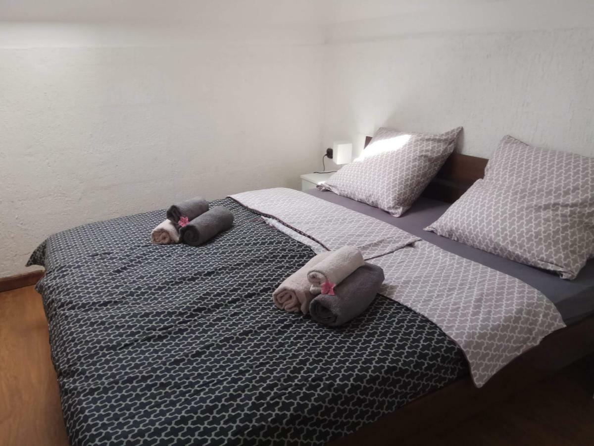 Apartman Slava Tisno Dış mekan fotoğraf