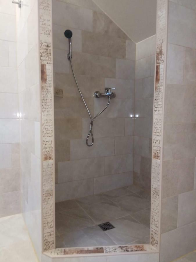 Apartman Slava Tisno Dış mekan fotoğraf