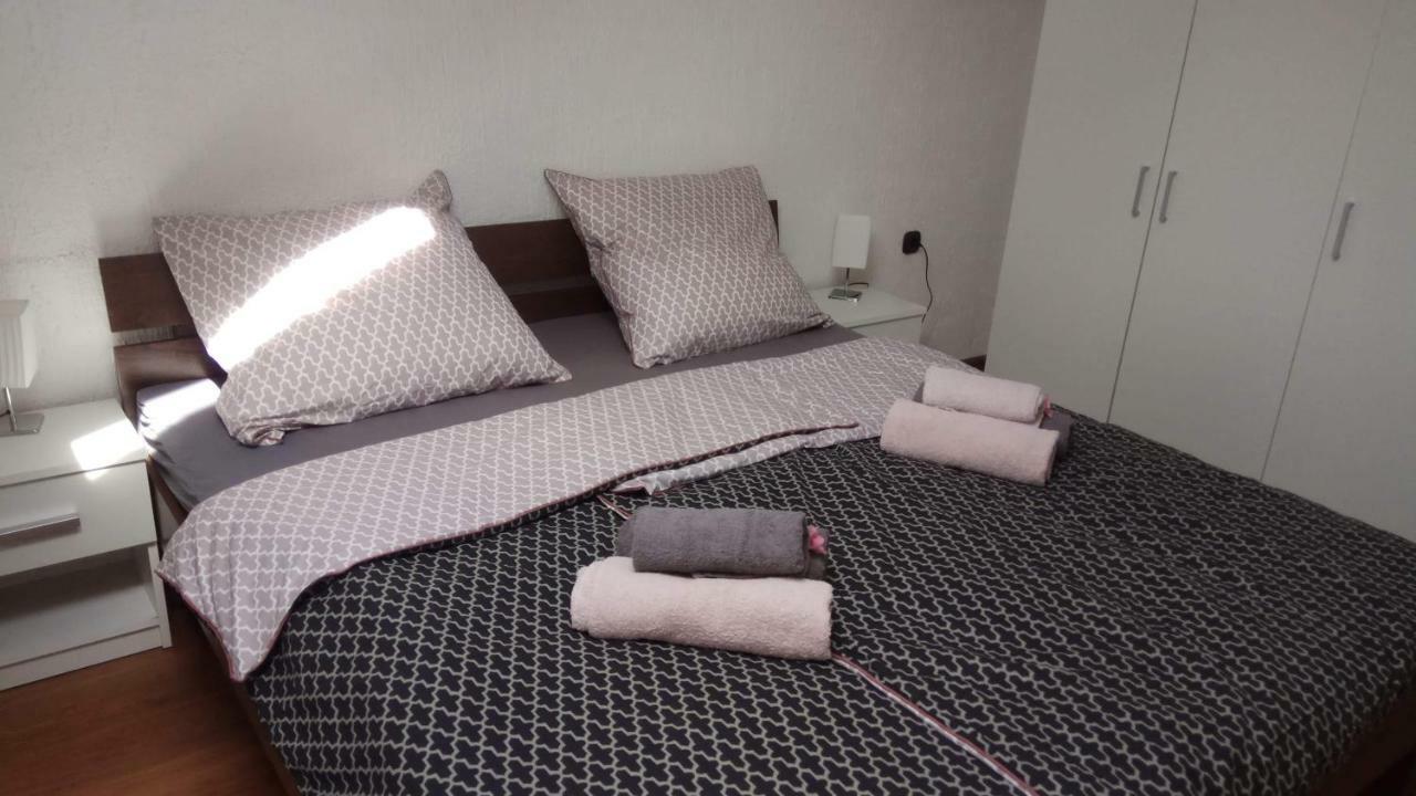 Apartman Slava Tisno Dış mekan fotoğraf