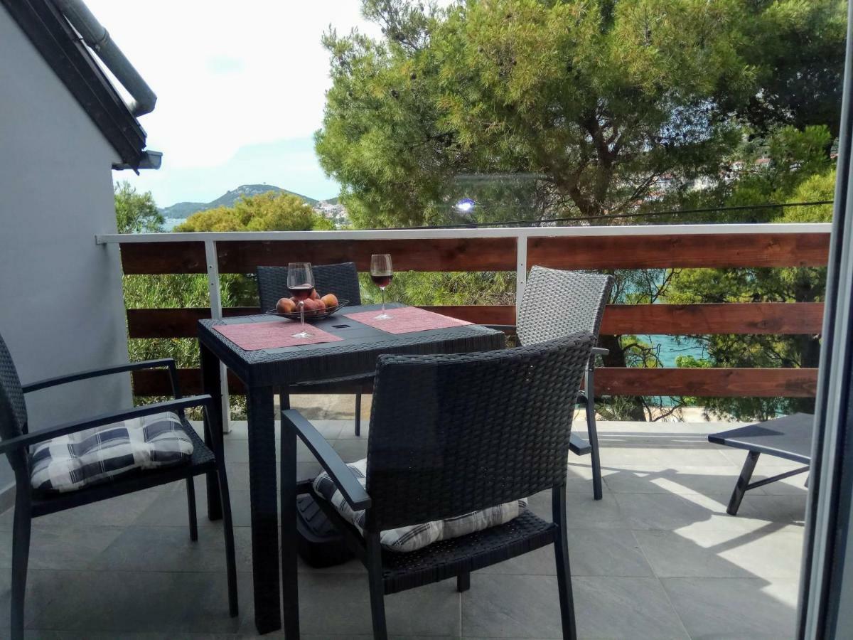 Apartman Slava Tisno Dış mekan fotoğraf